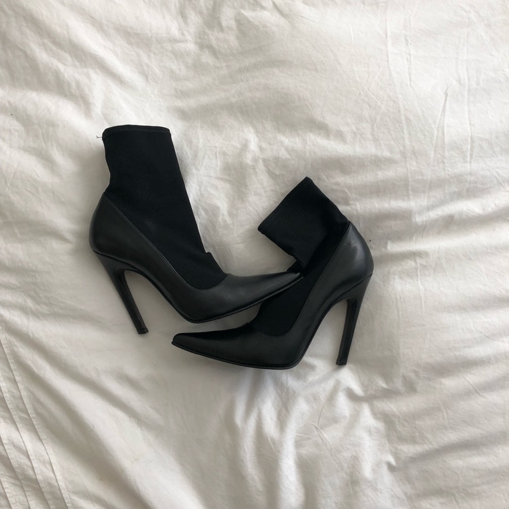 Balenciaga knife pump leather
